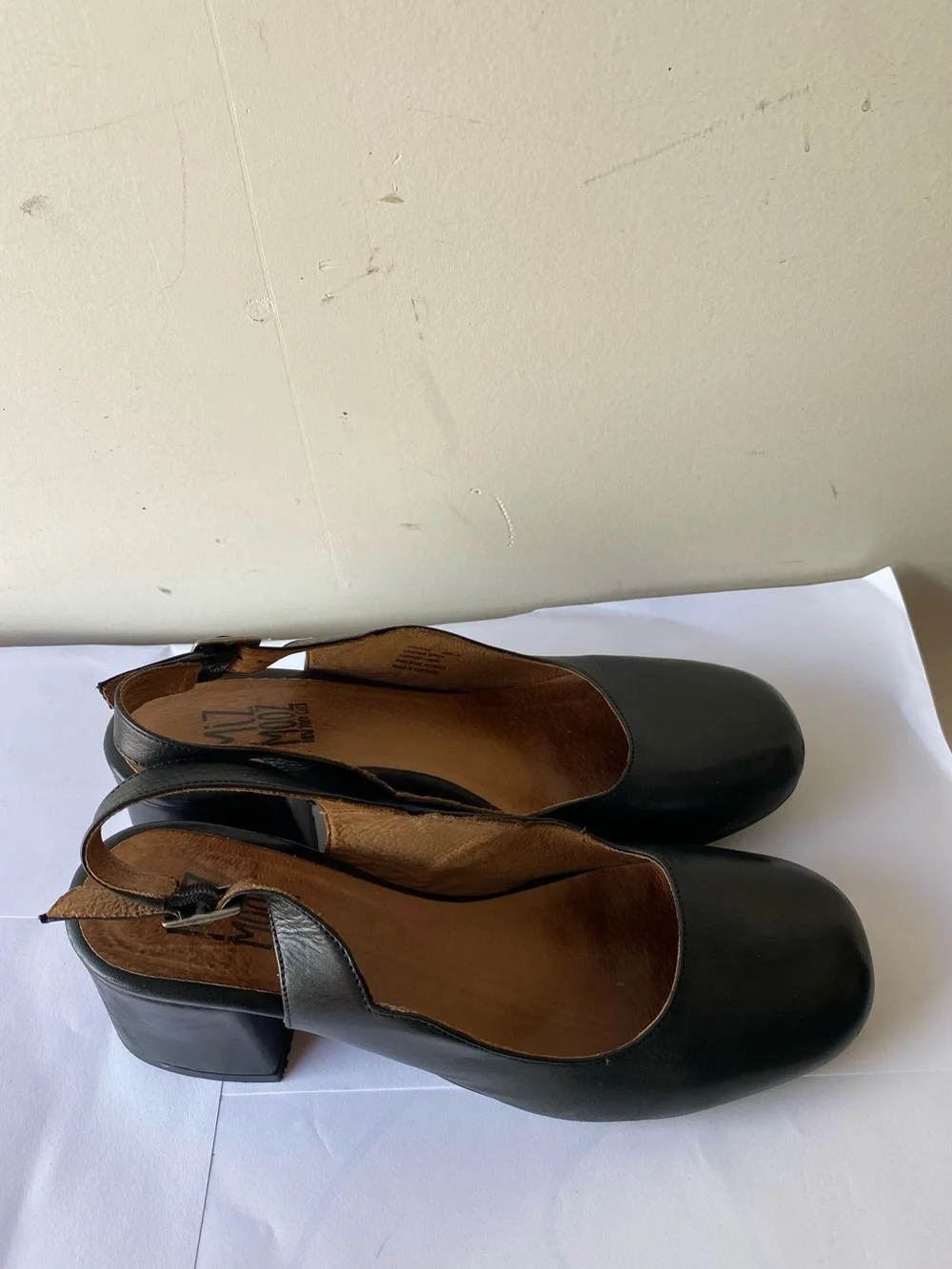 Miz Mooz Steffan Black Leather Slingback Block Heel Pump Size 40 US 9